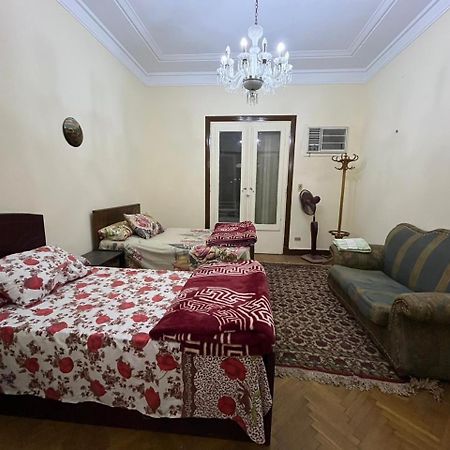 Beautiful Apartment In The Heart Of Kairo Exterior foto